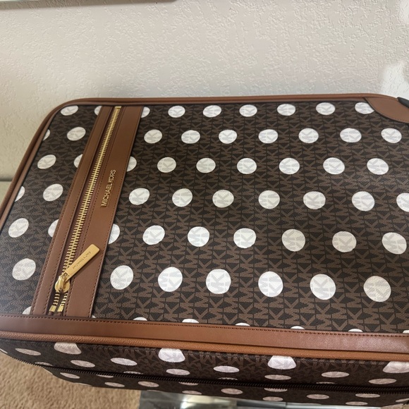 Michael Kors Brown and White Polka Dot Travel Bag - Picture 1 of 4